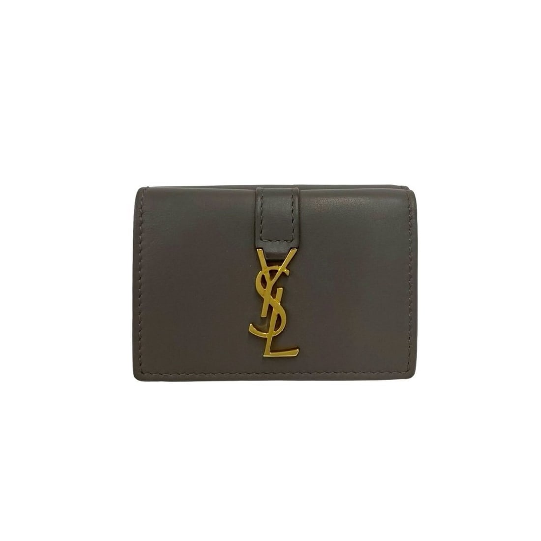 YVES SAINT LAURENT Origami Tiny Wallet YSL Logo Hardware Leather Tri-fold Gray 36917: --- Catalog ---Category: SizeSize (HxWxD): 6.5cm x 9.5cm x 2.5cm / 2.55'' x 3.74'' x 0.98''Category: DesignType: Wallet (tri-fold)Color: GrayGender: WomenMaterial: Leather Category: GeneralBrand: Yves