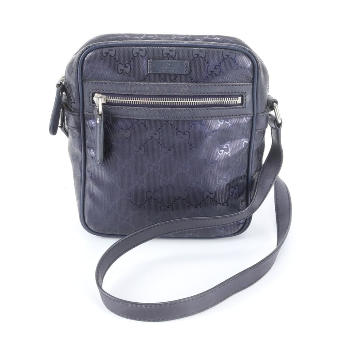 Excellent condition Gucci GG Imprime 233768 leather shoulder bag, crossbody messenger bag for men.: --- Catalog ---Category: SizeSize (HxWxD): 22cm x 19cm x 74cm / 8.66'' x 7.48'' x 29.13''Strap Length: 110cm / 43.3''Category: DesignType: Messenger bag, Shoulder bagColor: PurpleGender: MenMaterial: 