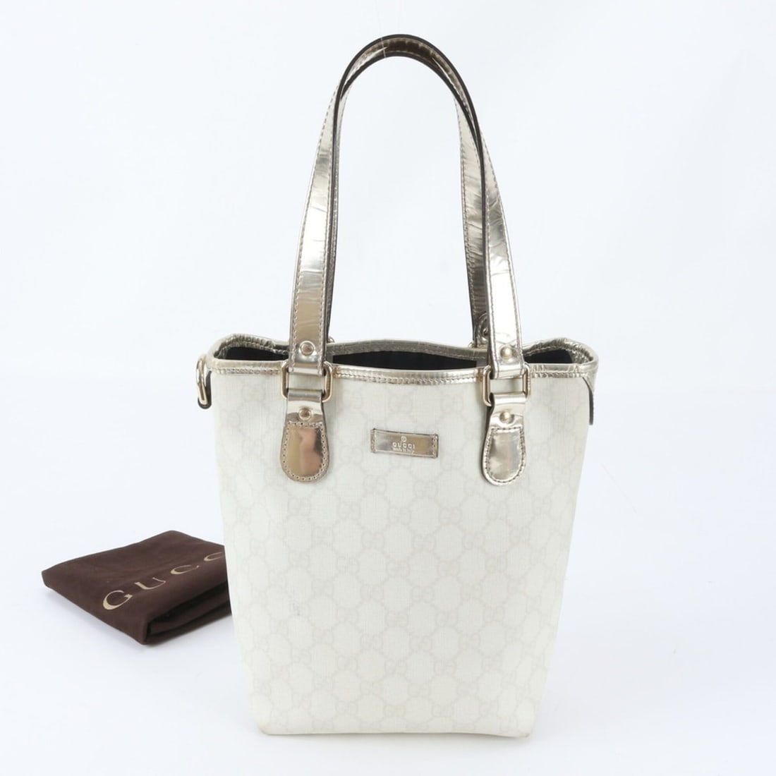 Excellent condition Gucci GG Supreme 189897 leather tote bag/handbag/shoulder bag for women.: --- Catalog ---Category: SizeSize (HxWxD): 25cm x 17cm x 10cm / 9.84'' x 6.69'' x 3.93''Handle Length: 45cm / 17.71''Category: DesignType: HandbagColor: Beige, Cream, SilverGender: WomenMaterial: GG S