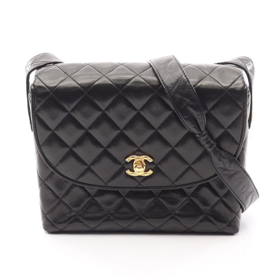 Chanel Matelassé Shoulder Bag/Handbag, Lambskin Leather, Women's, Black: --- Catalog ---Category: SizeSize (HxWxD): 19cm x 22cm x 7.5cm / 7.48'' x 8.66'' x 2.95''Category: DesignType: Handbag, Shoulder bagColor: BlackGender: WomenMaterial: Leather Hardware Color: GoldLeath
