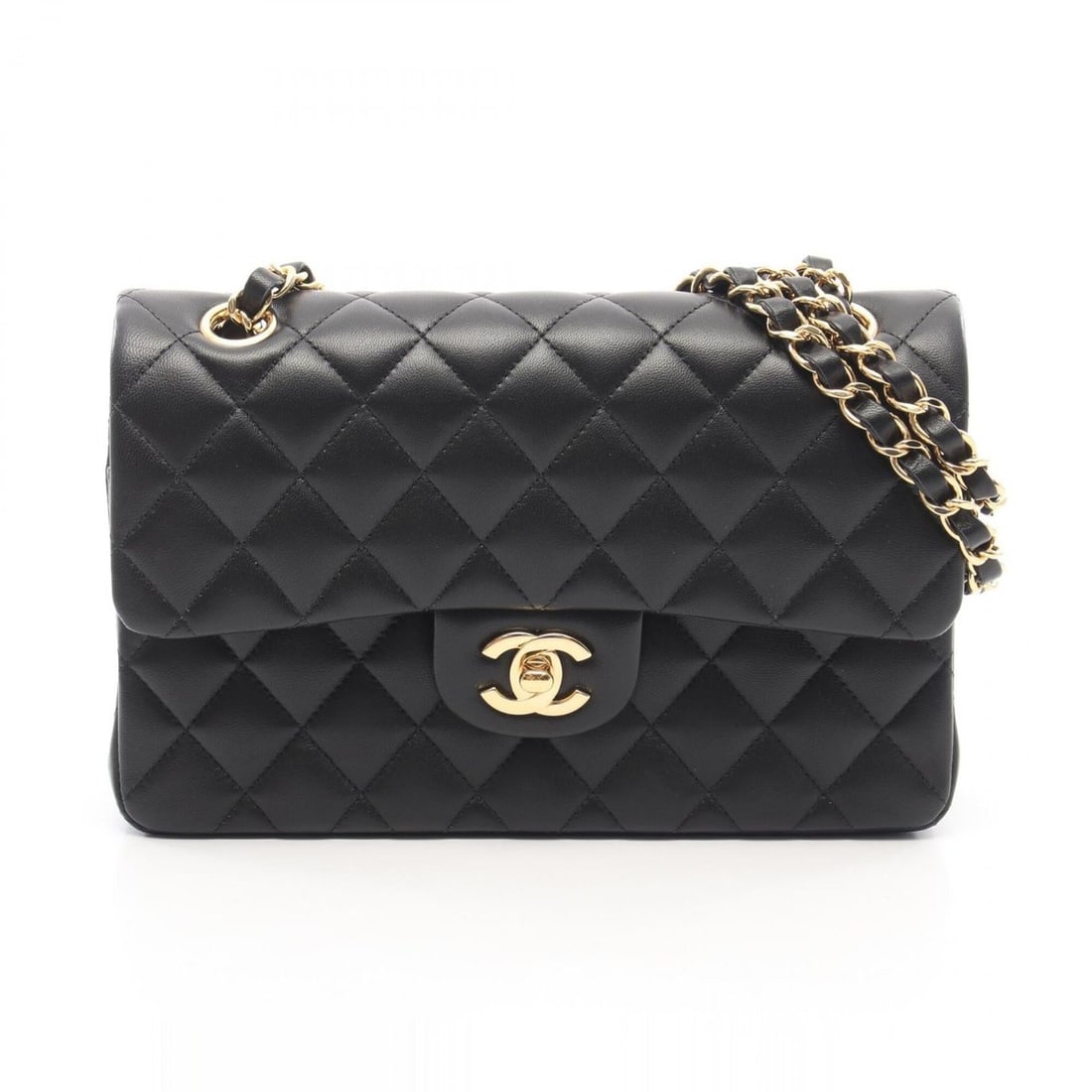 Chanel Matelassé Double Flap Shoulder Bag/Handbag, Lambskin Leather, Women's, Black (A01113): --- Catalog ---Category: SizeSize (HxWxD): 14cm x 23cm x 6cm / 5.51'' x 9.05'' x 2.36''Category: DesignType: Handbag, Shoulder bagColor: BlackGender: WomenMaterial: Leather Hardware Color: GoldLeather