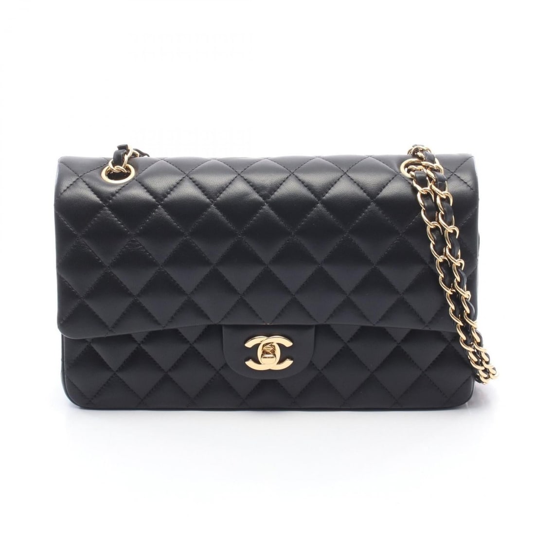 Chanel Matelassé Double Flap Shoulder Bag/Handbag, Lambskin Leather, Women's, Black (A01112): --- Catalog ---Category: SizeSize (HxWxD): 16cm x 25cm x 6.5cm / 6.29'' x 9.84'' x 2.55''Category: DesignType: Handbag, Shoulder bagColor: BlackGender: WomenMaterial: Leather Hardware Color: GoldLeath