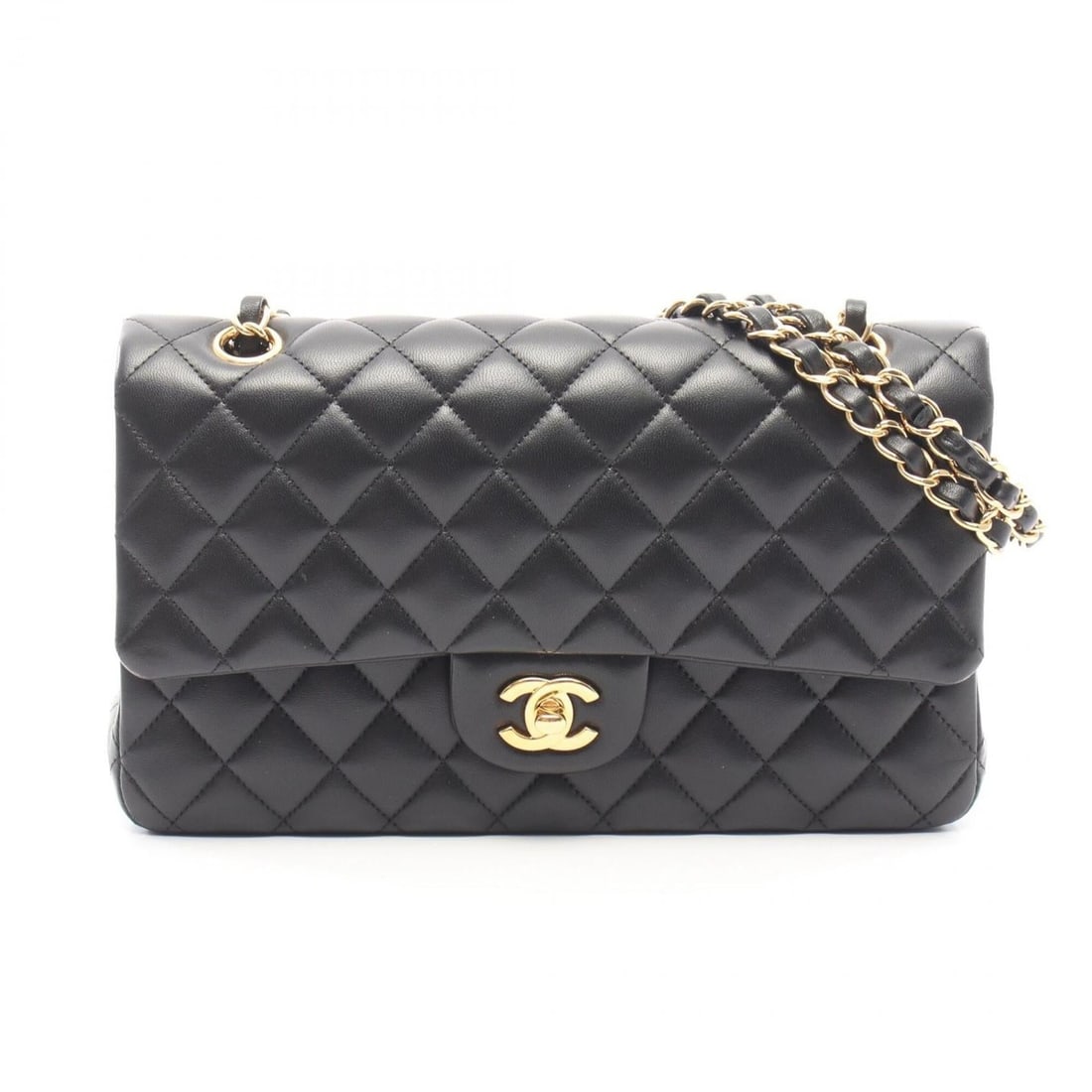 Chanel Matelassé Double Flap Shoulder Bag/Handbag, Lambskin Leather, Women's, Black (A01112): --- Catalog ---Category: SizeSize (HxWxD): 16cm x 25cm x 6.5cm / 6.29'' x 9.84'' x 2.55''Category: DesignType: Handbag, Shoulder bagColor: BlackGender: WomenMaterial: Leather Hardware Color: GoldLeath