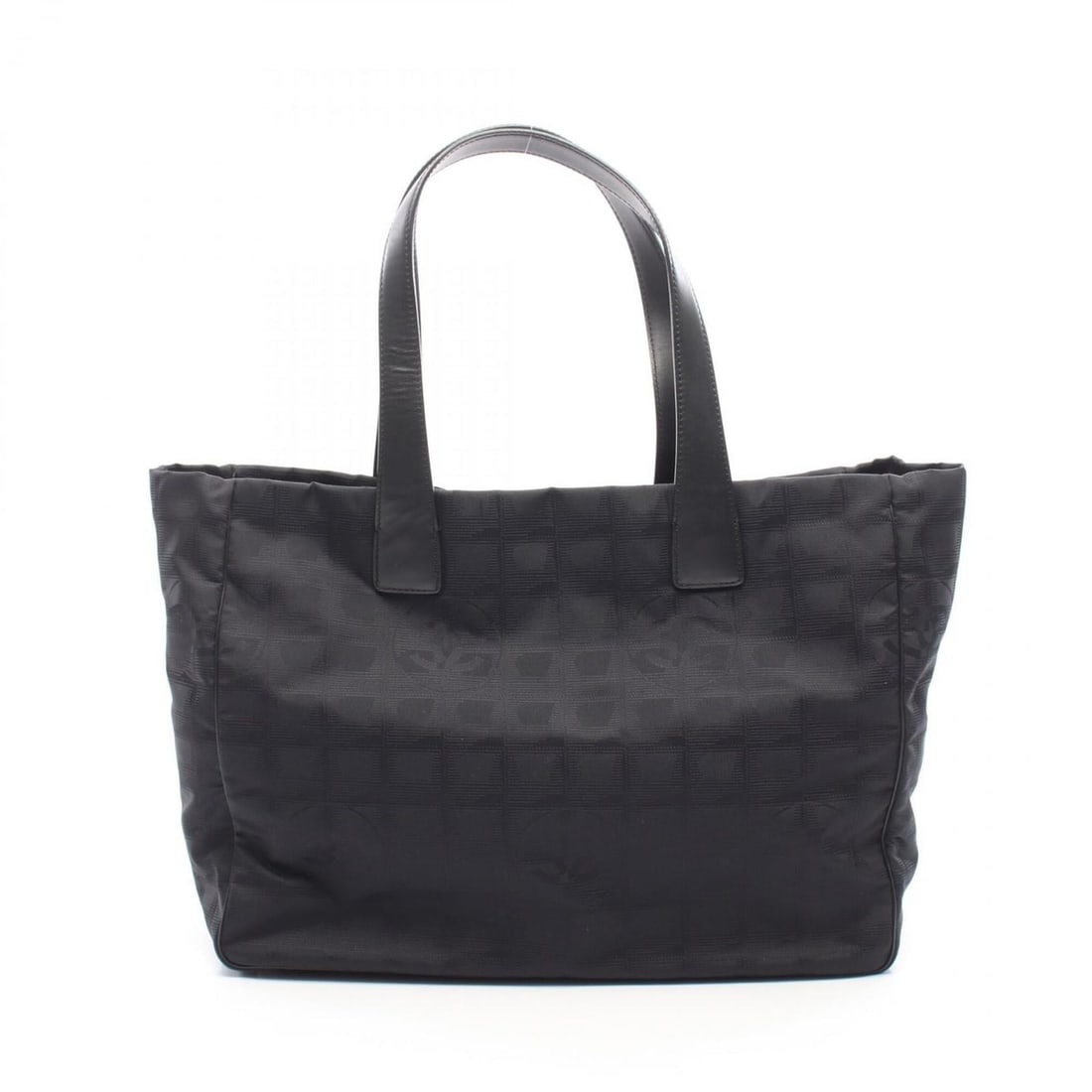 Chanel New Travel Line MM Tote Bag Handbag Leather Nylon Canvas Women's Black A15991: --- Catalog ---Category: SizeSize (HxWxD): 25cm x 34cm x 14.5cm / 9.84'' x 13.38'' x 5.7''Category: DesignType: Handbag, Tote bagColor: BlackGender: WomenMaterial: Leather , Nylon canvas Hardware Colo