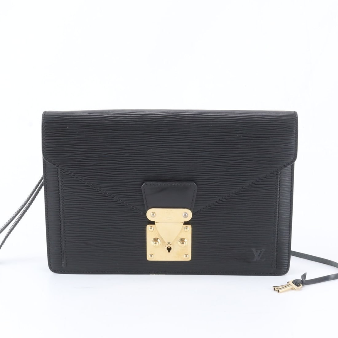 Excellent condition Louis Vuitton Epi Serie Dragonne M52762 Leather Second Bag Clutch Handbag Pouch: --- Catalog ---Category: SizeSize (HxWxD): 18cm x 26cm x 4cm / 7.08'' x 10.23'' x 1.57''Handle Length: 39cm / 15.35''Category: DesignType: Clutch bag, Handbag, PouchColor: NoirGender: MenMaterial: Lea