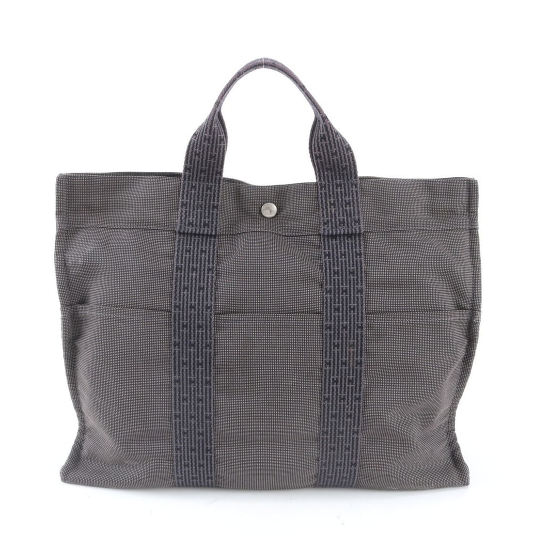 Hermes Herline MM Tote Bag, Handbag, Shoulder Bag for Men: --- Catalog ---Category: SizeSize (HxWxD): 29cm x 40cm x 8cm / 11.41'' x 15.74'' x 3.14''Category: DesignType: Handbag, Tote bagColor: BlackGender: MenMaterial: Togo leather Category: GeneralBrand: He