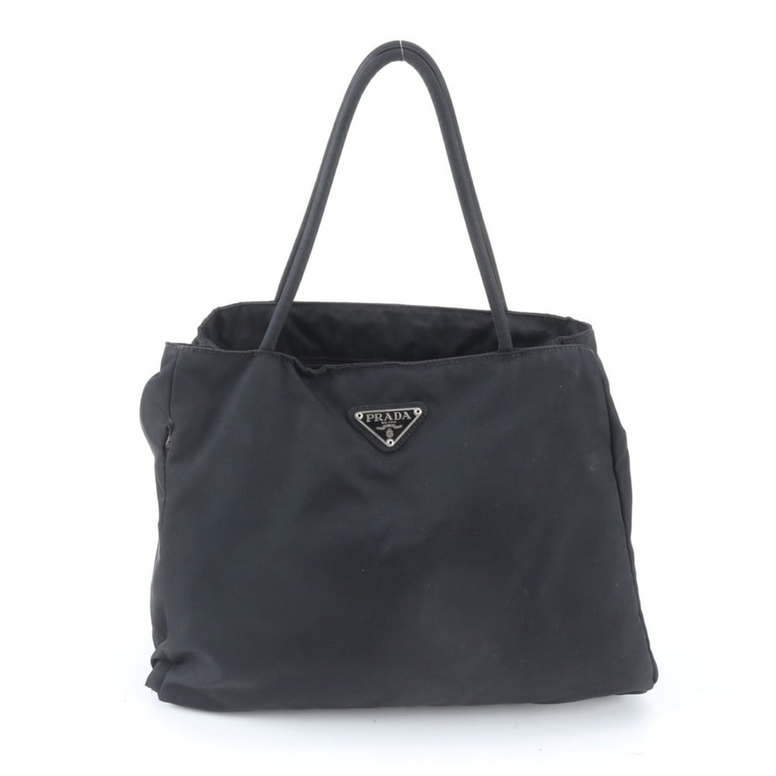 Prada Tessuto Nylon Triangle Logo Handbag Tote Bag Black Women's: --- Catalog ---Category: SizeSize (HxWxD): 25cm x 32cm x 11cm / 9.84'' x 12.59'' x 4.33''Handle Length: 38cm / 14.96''Category: DesignType: Handbag, Tote bagColor: BlackGender: WomenMaterial: Nylon
