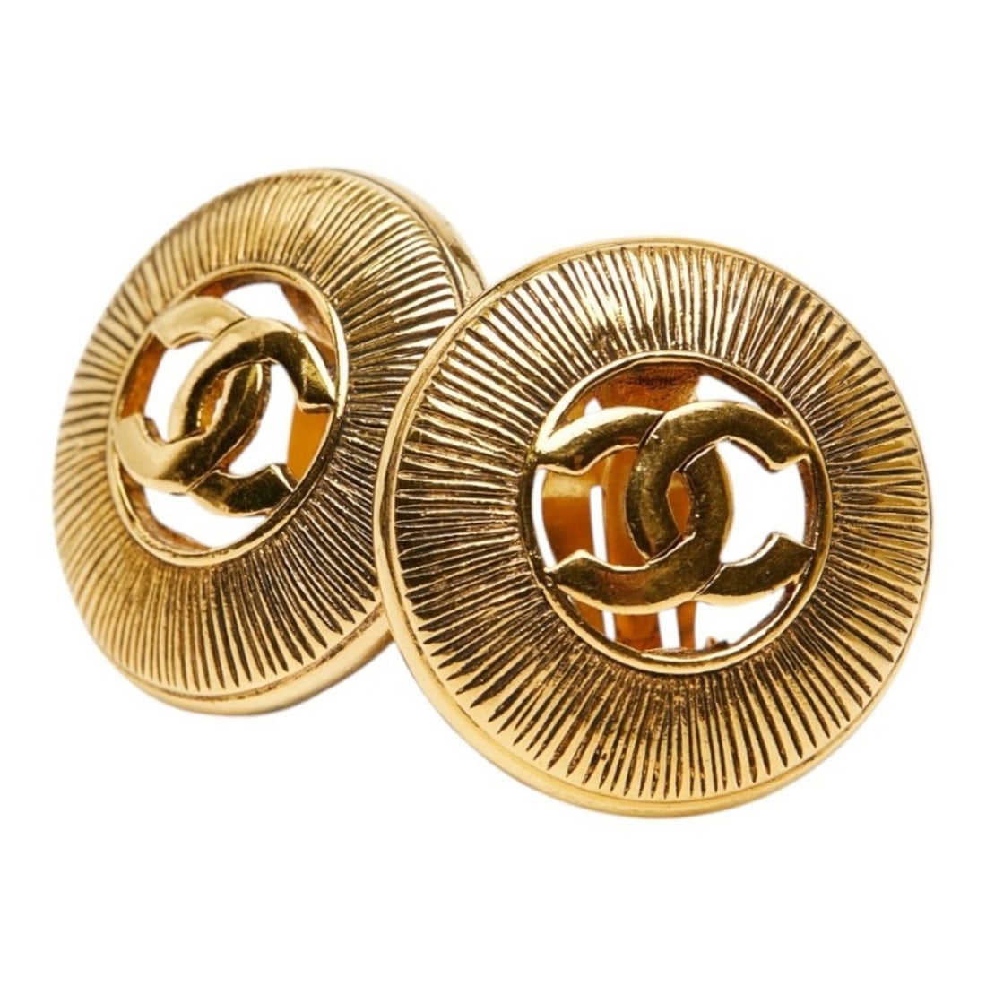 Chanel Coco Mark Round Earrings, Gold Plated, Women's CHANEL: --- Catalog ---Category: SizeSize (HxWxD): 32.10mm x 31.40mm / 1.26'' x 1.24''Category: DesignType: Clip earringsColor: GoldGender: WomenCategory: GeneralBrand: Chanel--- Item List ---Section: Conditi