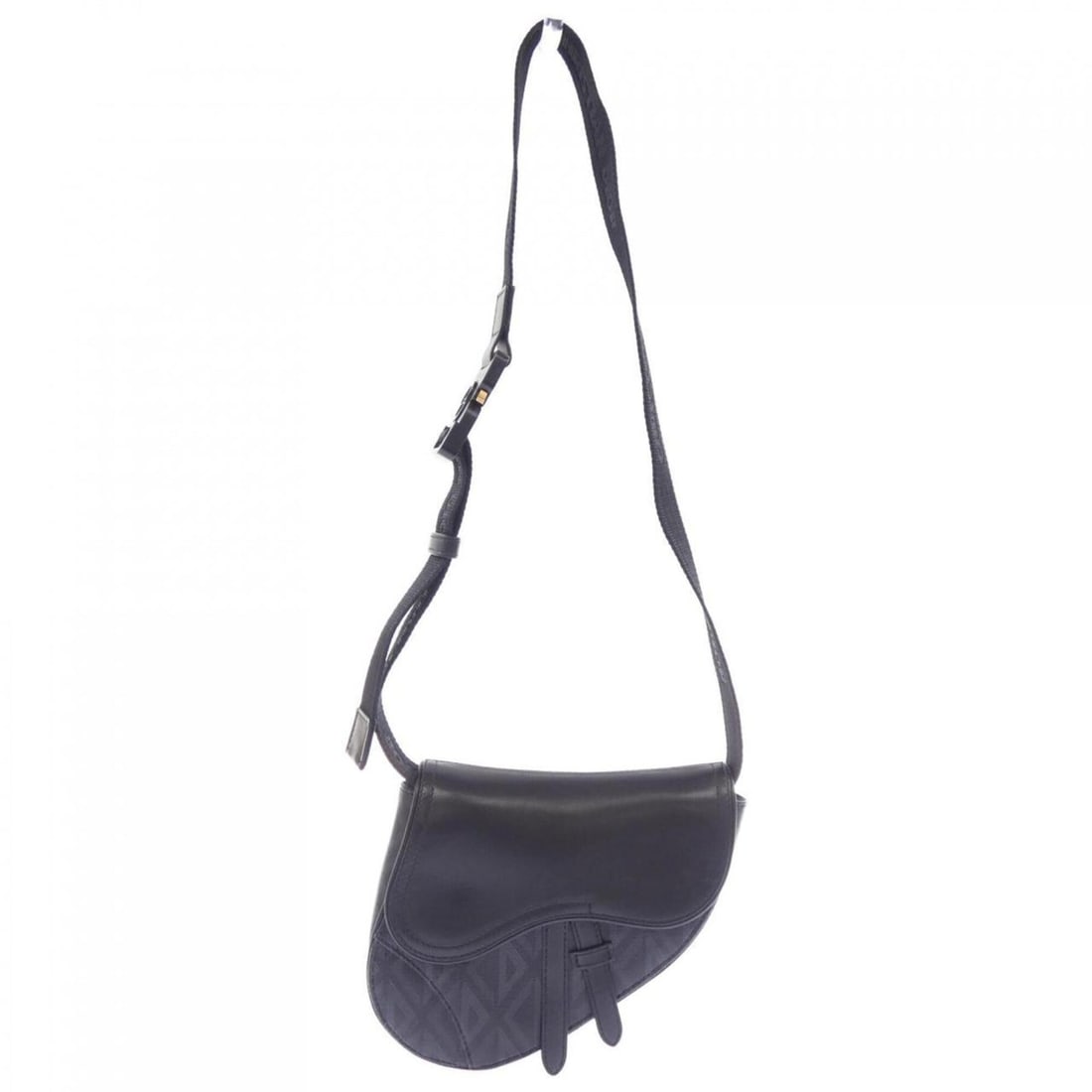 Christian Dior Dior handbag: --- Catalog ---Category: SizeSize (HxWxD): 16.5cm x 20cm x 3.5cm / 6.49'' x 7.87'' x 1.37''Category: DesignType: HandbagColor: Black, GrayGender: MenCategory: GeneralBrand: Christian Dior--- Item