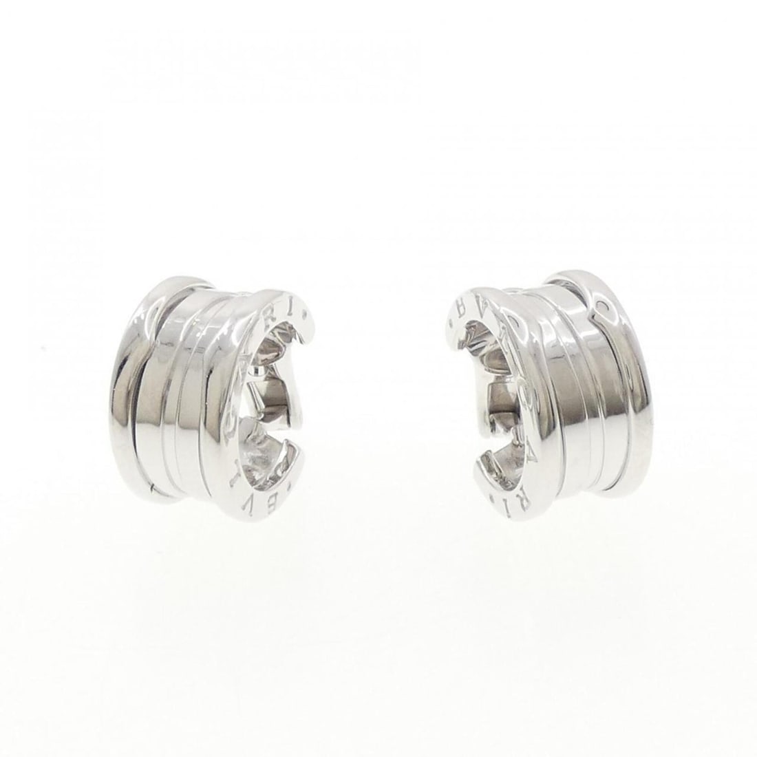 Bvlgari B.zero1 Earrings: --- Catalog ---Category: SizeSize (HxWxD): 17.10mm x 8.90mm / 0.67'' x 0.35''Category: DesignType: Stud earringsGender: WomenMaterial: White gold (18K)Category: GeneralBrand: Bvlgari--- Item List ---S