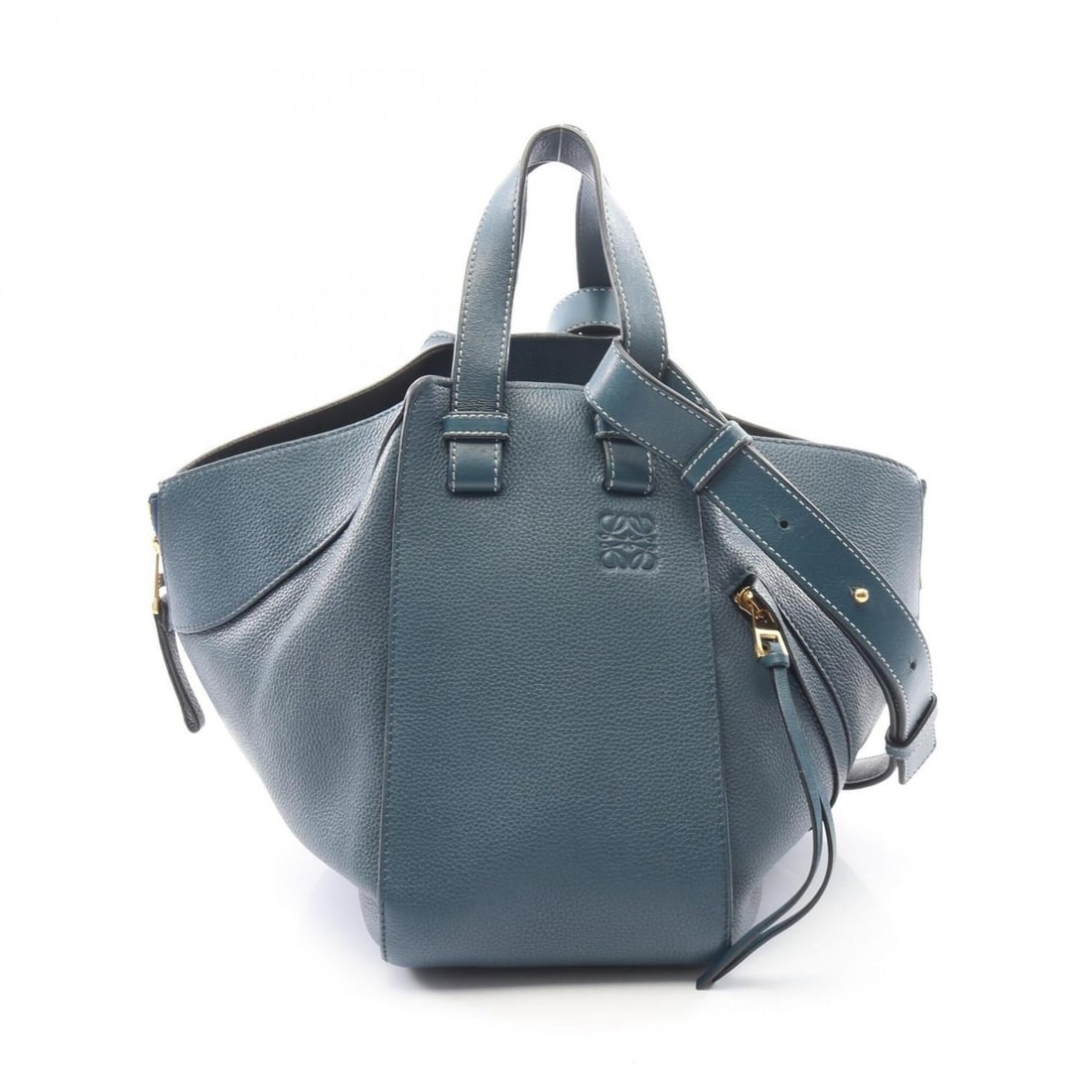 Loewe Hammock Small 2-Way Leather Handbag for Women, Blue: --- Catalog ---Category: SizeSize (HxWxD): 25cm x 14cm x 25cm / 9.84'' x 5.51'' x 9.84''Category: DesignType: HandbagColor: BlueGender: WomenMaterial: Leather Category: GeneralBrand: Loewe--- Item Lis