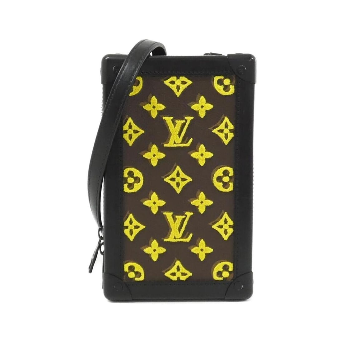 Louis Vuitton Monogram Tuftage Vertical Soft Trunk M45079 Shoulder Bag: --- Catalog ---Category: SizeSize (HxWxD): 20cm x 12cm x 7cm / 7.87'' x 4.72'' x 2.75''Category: DesignType: Shoulder bagColor: Jaune, MarronGender: WomenMaterial: Coated canvas Category: GeneralMPN: 