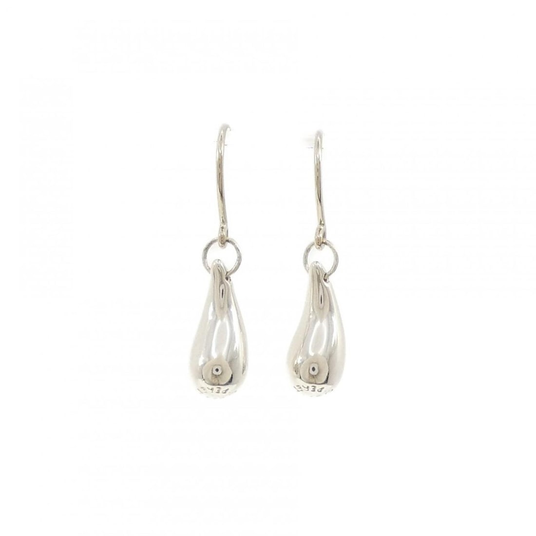 Tiffany & Co. Teardrop Earrings: --- Catalog ---Category: SizeWeight: 3.7g / 0.13oz.Size (HxWxD): 12.70mm x 5.40mm / 0.50'' x 0.21''Category: DesignType: Drop earringsGender: WomenMaterial: Silver 925Category: GeneralBrand: Tiffany--