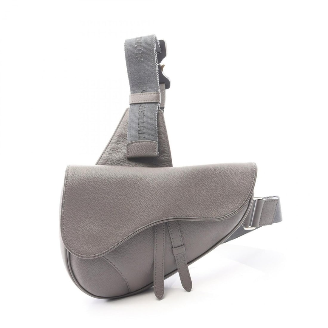 Christian Dior Dior SADDLE Saddle Bag, Waist Body Handbag, Leather, Men's, Gray: --- Catalog ---Category: SizeSize (HxWxD): 18.5cm x 26cm x 3cm / 7.28'' x 10.23'' x 1.18''Category: DesignType: Fanny pack, Saddle bagColor: GrayGender: MenMaterial: Leather Category: GeneralBrand: Ch
