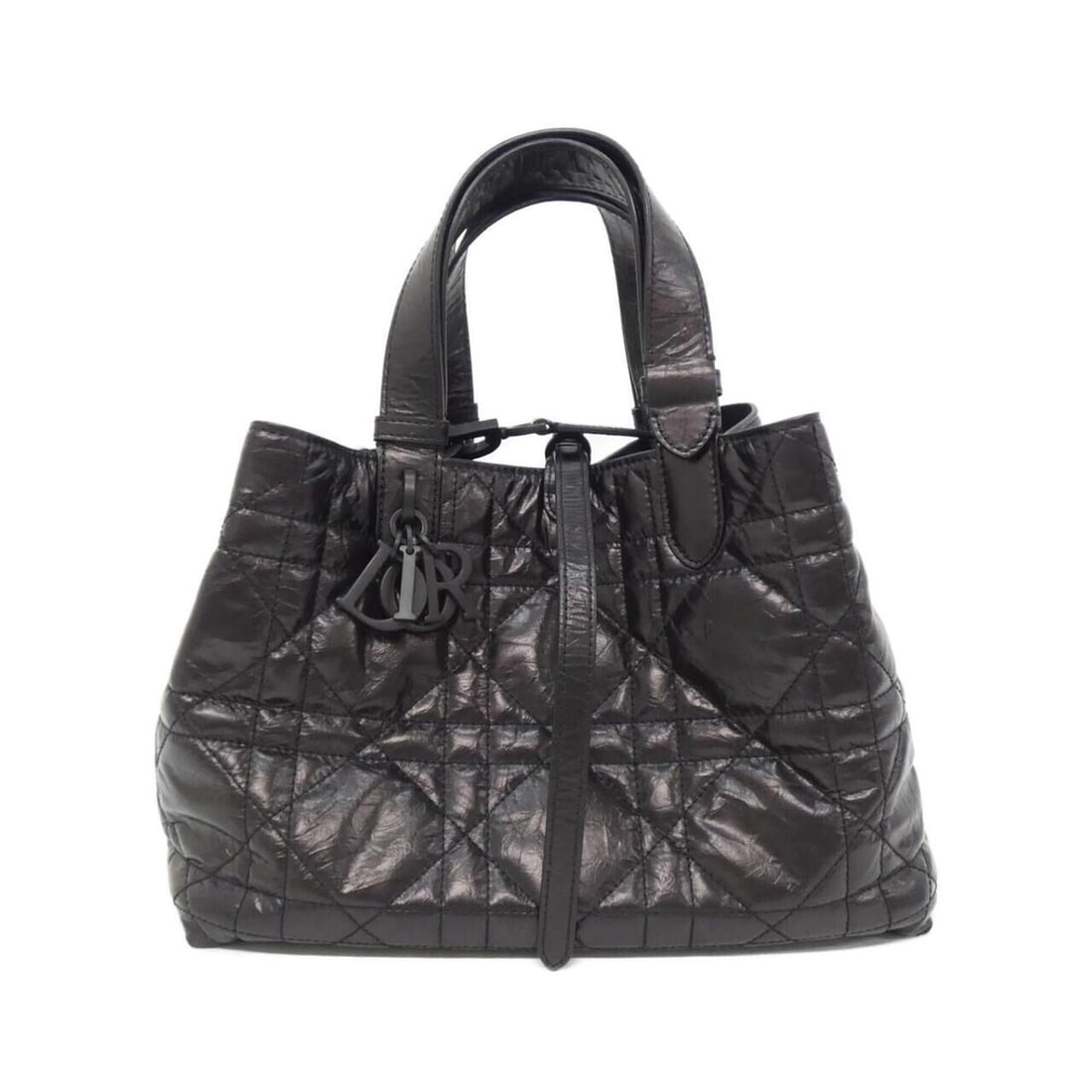 Christian Dior Toujours Medium M2821SNIO Handbag: --- Catalog ---Category: SizeSize (HxWxD): 21.5cm x 28.5cm x 17cm / 8.46'' x 11.22'' x 6.69''Category: DesignType: HandbagColor: BlackGender: WomenMaterial: Leather Category: GeneralBrand: Christian D