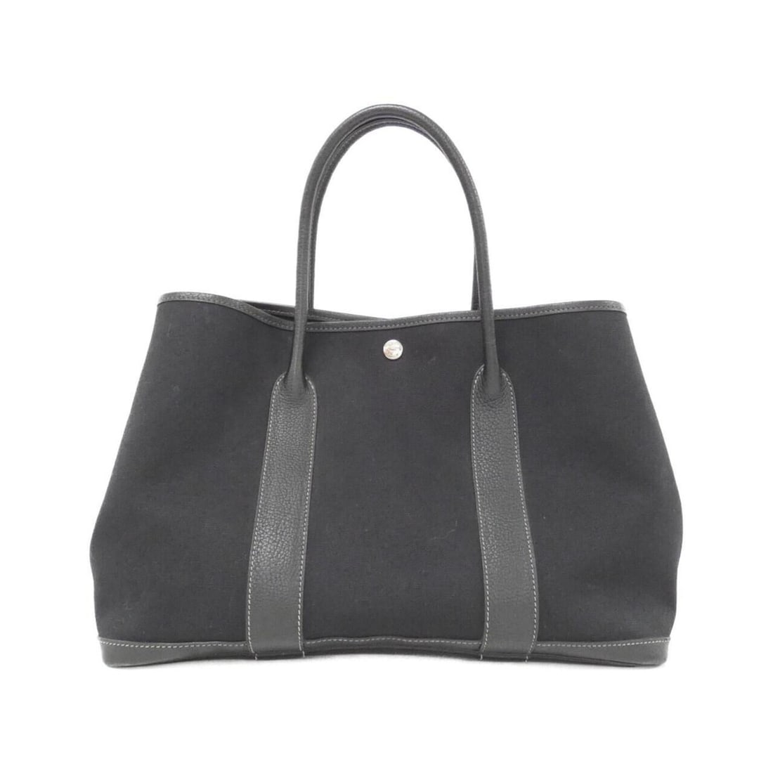 Hermes Garden Party 36cm 038587CK Handbag: --- Catalog ---Category: SizeSize (HxWxD): 26cm x 36cm x 18cm / 10.23'' x 14.17'' x 7.08''Category: DesignType: HandbagColor: BlackGender: Women,MenMaterial: Toile officier , Negonda leather Category: