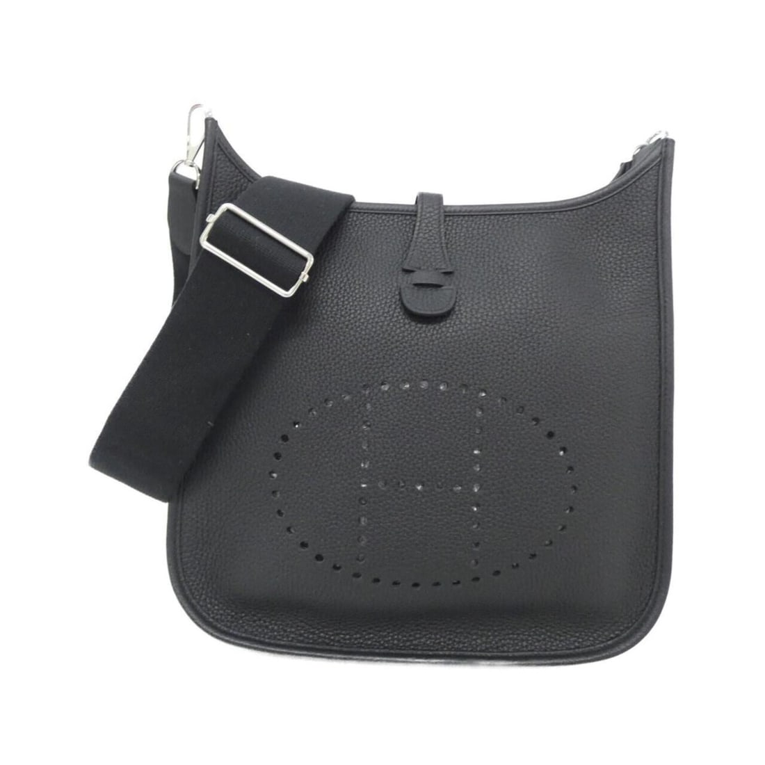 Hermes Evelyne 3 PM 056277CK Shoulder Bag: --- Catalog ---Category: SizeSize (HxWxD): 29cm x 28cm x 8cm / 11.41'' x 11.02'' x 3.14''Category: DesignType: Shoulder bagColor: BlackGender: WomenMaterial: Taurillon clemence leather Category: