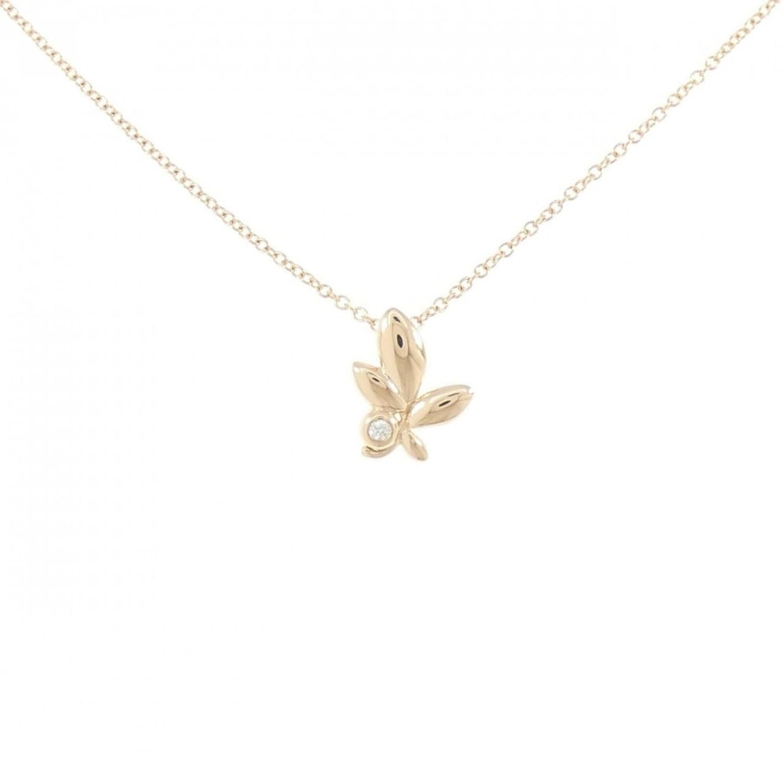 Tiffany Olive Leaf Necklace: --- Catalog ---Category: SizeWidth: 1mm / 0.04''Weight: 2g / 0.07oz.Pendant Size: 11mm x 8.6mm / 0.43'' x 0.33''Neck Circumference: 41 cm / 16.14''Category: DesignStone: DiamondGender: WomenMaterial: 
