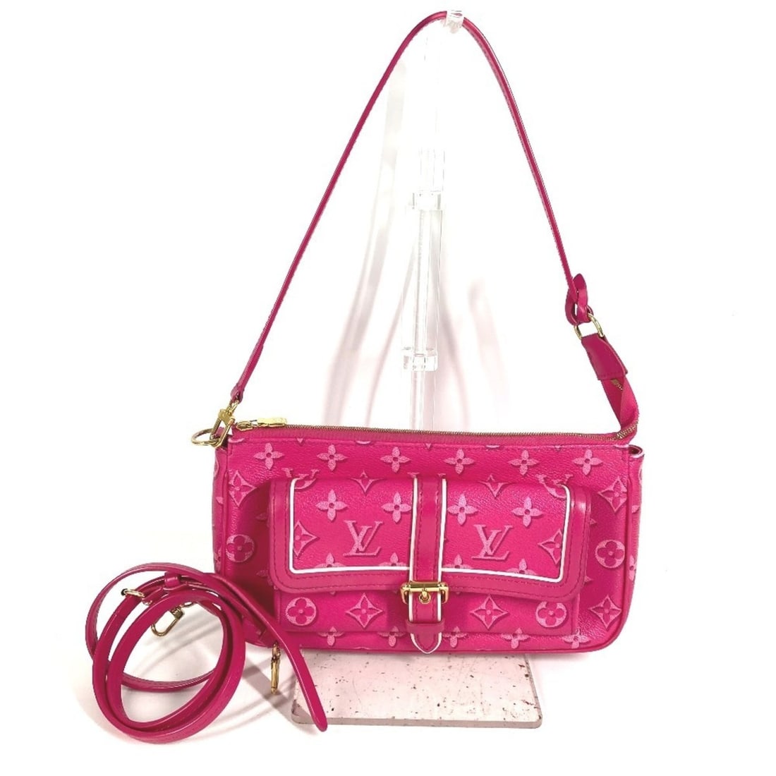 LOUIS VUITTON M46161 Monogram Maxi Pochette Accessoires Bag, 2-Way Crossbody Pochette, Handbag,: --- Catalog ---Category: SizeSize (HxWxD): 14cm x 24.5cm x 5cm / 5.51'' x 9.64'' x 1.96''Category: DesignType: Handbag, Pochette, Shoulder bagColor: Fuchsia pinkGender: WomenMaterial: Monogram Categor