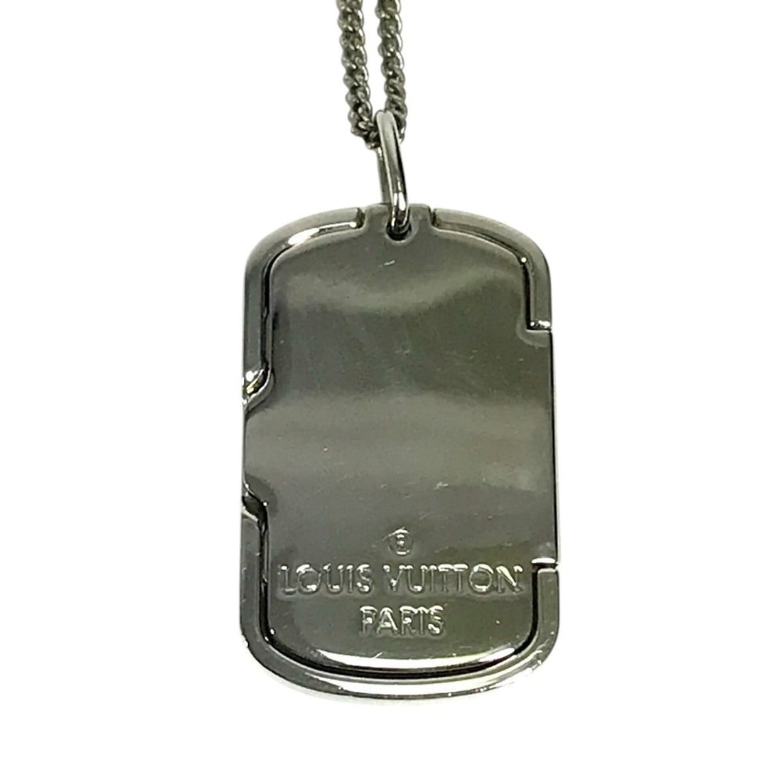 LOUIS VUITTON M62484 Accessory Locket Necklace Monogram Pendant Chain Metal Men's Women's Silver: --- Catalog ---Category: SizePendant Size: 40mm x 26mm / 1.57'' x 1.02''Neck Circumference: 71 cm / 27.95''Category: DesignColor: SilverGender: Men,Women,UnisexMaterial: MetalNecklace Type: NecklaceCa