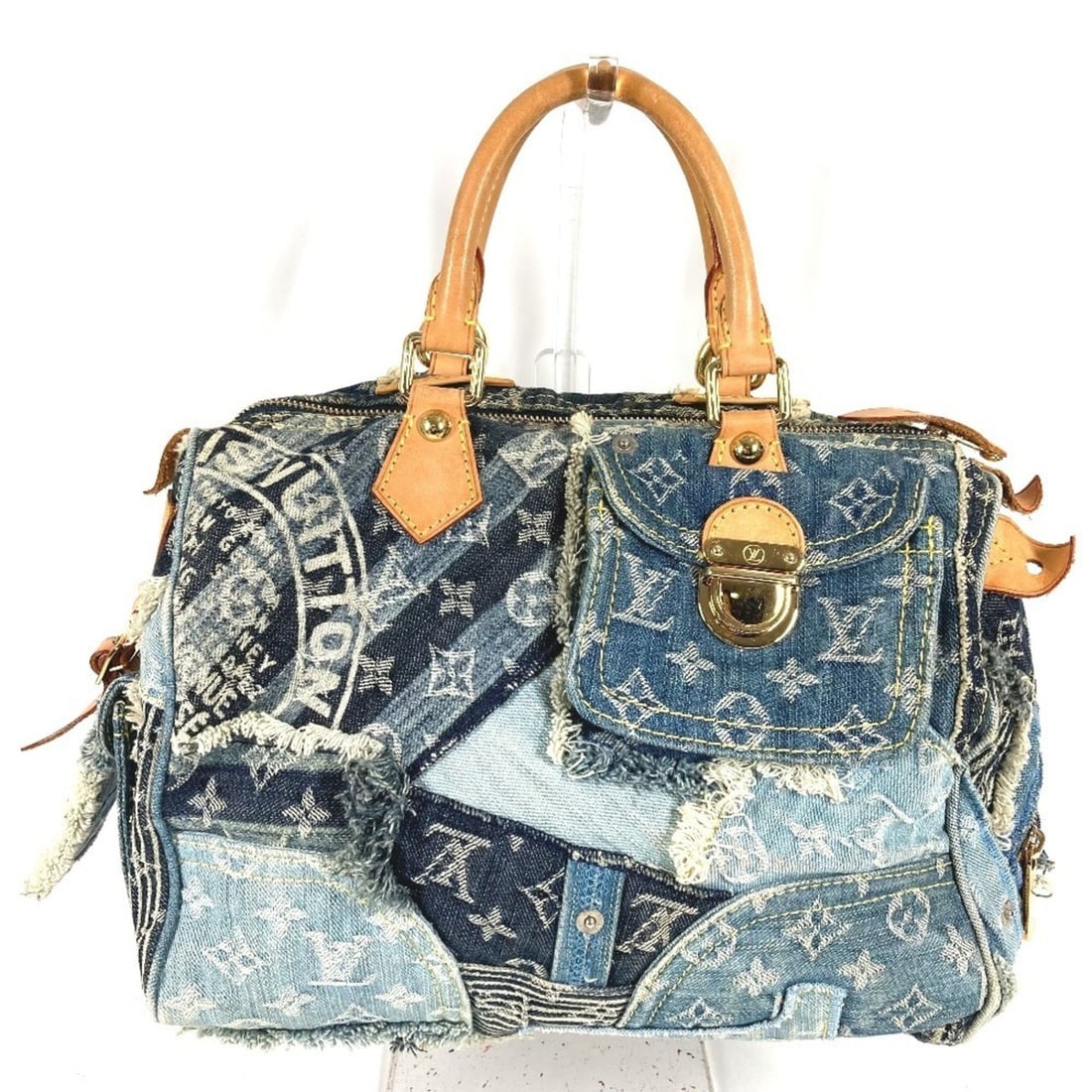 LOUIS VUITTON M95380 Monogram Denim Patchwork Speedy 30 Mini Boston Bag Handbag Canvas Men's Women's: --- Catalog ---Category: SizeSize (HxWxD): 21cm x 29cm x 15cm / 8.26'' x 11.41'' x 5.9''Category: DesignType: Boston bag, HandbagColor: BlueGender: Men,WomenMaterial: Monogram Denim , Canvas Category: