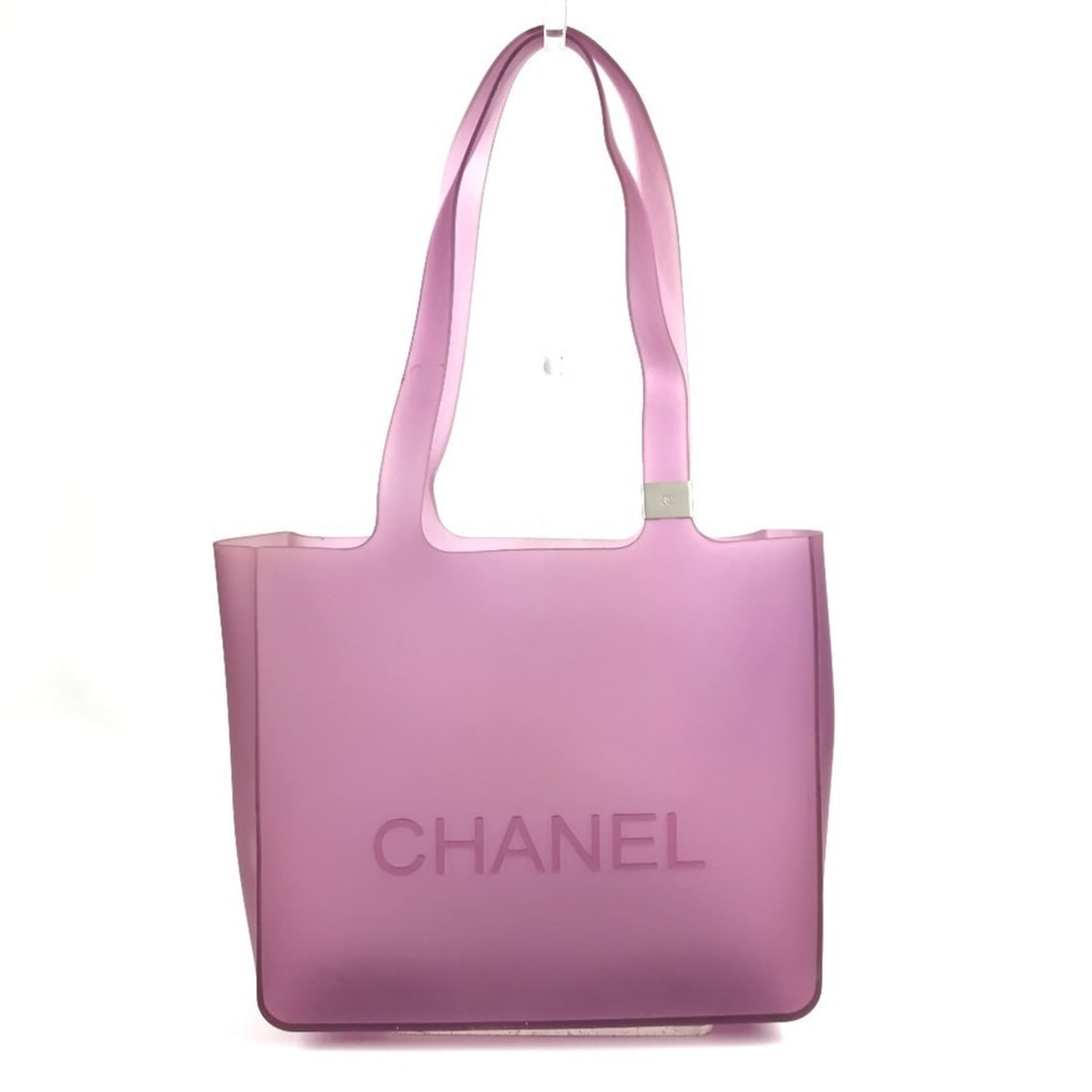 CHANEL logo bag, tote shoulder beach vinyl, men's and women's, purple.: --- Catalog ---Category: SizeSize (HxWxD): 21.5cm x 24cm x 7cm / 8.46'' x 9.44'' x 2.75''Category: DesignType: Beach bag, Shoulder bag, Tote bagColor: PurpleGender: Men,Women,UnisexMaterial: Vinyl Cat