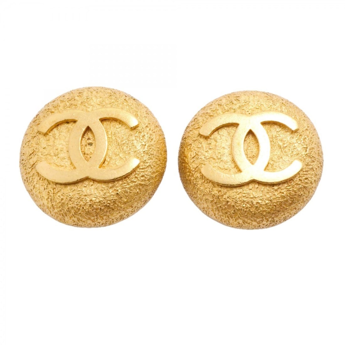 Chanel Earrings, Coco Mark Circle, GP Plated Gold, Women's: --- Catalog ---Category: SizeSize (HxWxD): 25.60mm x 25.60mm / 1.01'' x 1.01''Category: DesignType: Clip earringsColor: GoldGender: WomenMaterial: Gold platingCategory: GeneralBrand: Chanel--- Item Li