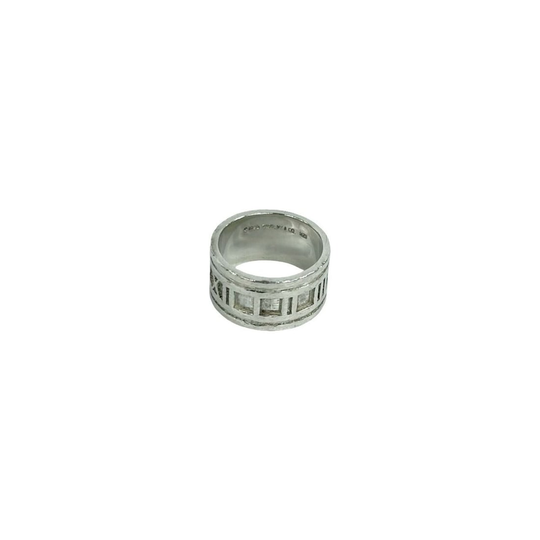 TIFFANY&Co. Tiffany Atlas Wide Ring, Sterling Silver 925, Accessory, Silver, 59724: --- Catalog ---Category: SizeJP Size: 20US Size: 10Category: DesignType: Band ringColor: SilverGender: WomenMaterial: Silver 925Category: GeneralBrand: Tiffany--- Item List ---Section: ConditionRankin