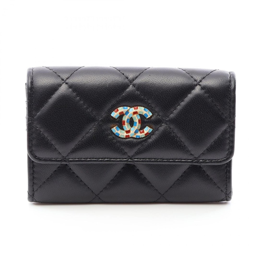 Chanel Matelassé business card holder/card case, lambskin leather, women's, black.: --- Catalog ---Category: DesignType: Card caseColor: BlackGender: WomenMaterial: Leather Leather/Fur Type: LambskinCategory: GeneralBrand: ChanelCategory: Physical PropertiesSize (HxWxD): 8cm x 11cm x