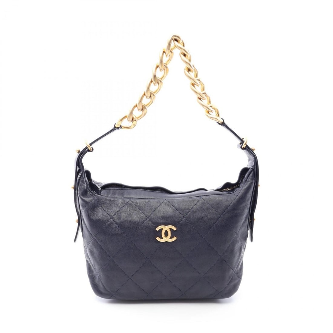 Chanel Matelassé Shoulder Bag/Handbag, Leather, Women's, Navy, AS2910: --- Catalog ---Category: SizeSize (HxWxD): 18cm x 28cm x 8.5cm / 7.08'' x 11.02'' x 3.34''Category: DesignType: Handbag, Shoulder bagColor: NavyGender: WomenMaterial: Leather Category: GeneralMPN: AS2
