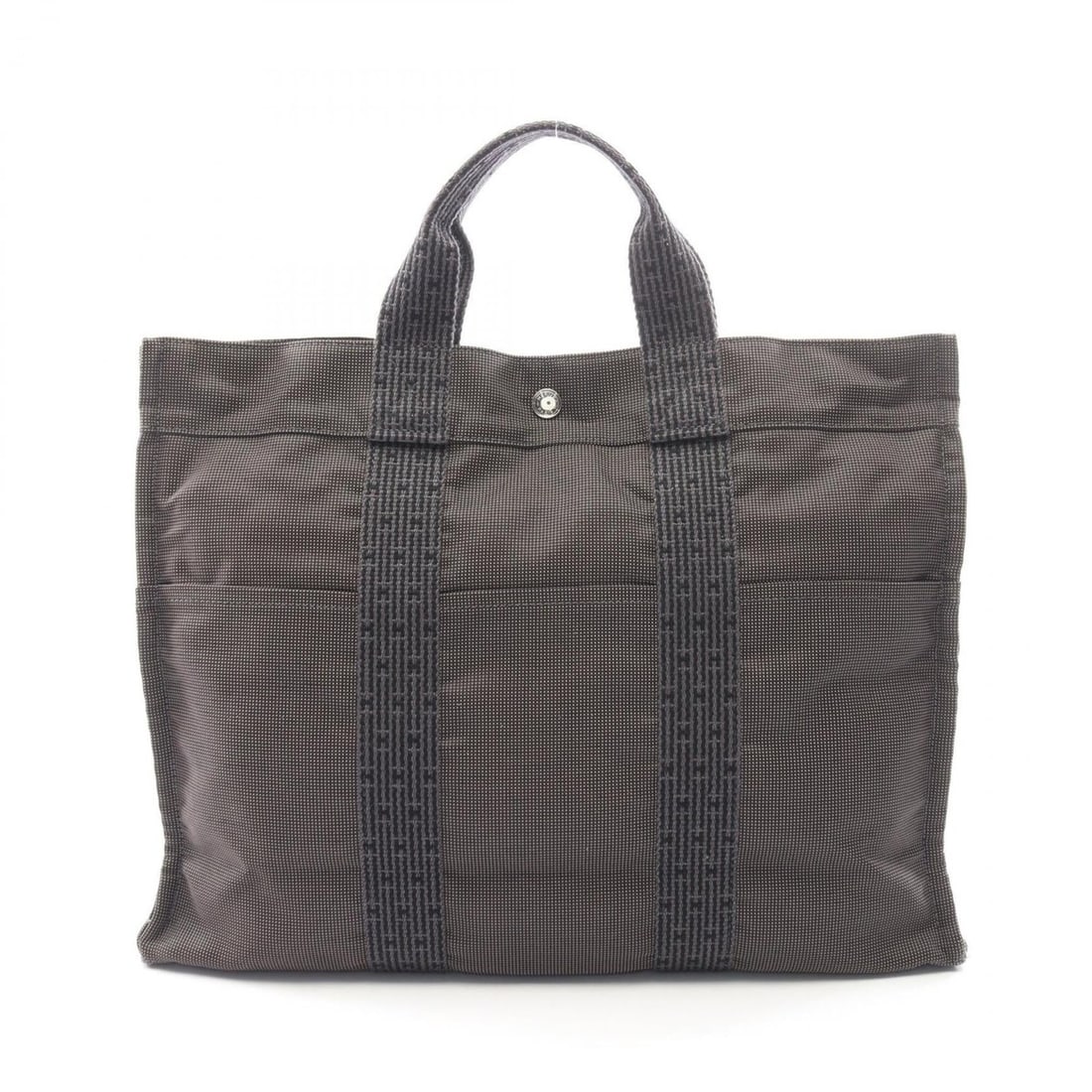 Hermes Herline MM Tote Bag/Handbag, Nylon Canvas, Men's/Women's, Gray: --- Catalog ---Category: SizeSize (HxWxD): 32cm x 42cm x 11cm / 12.59'' x 16.53'' x 4.33''Category: DesignType: Handbag, Tote bagColor: GrayGender: Men,WomenMaterial: Nylon canvas Category: GeneralBra