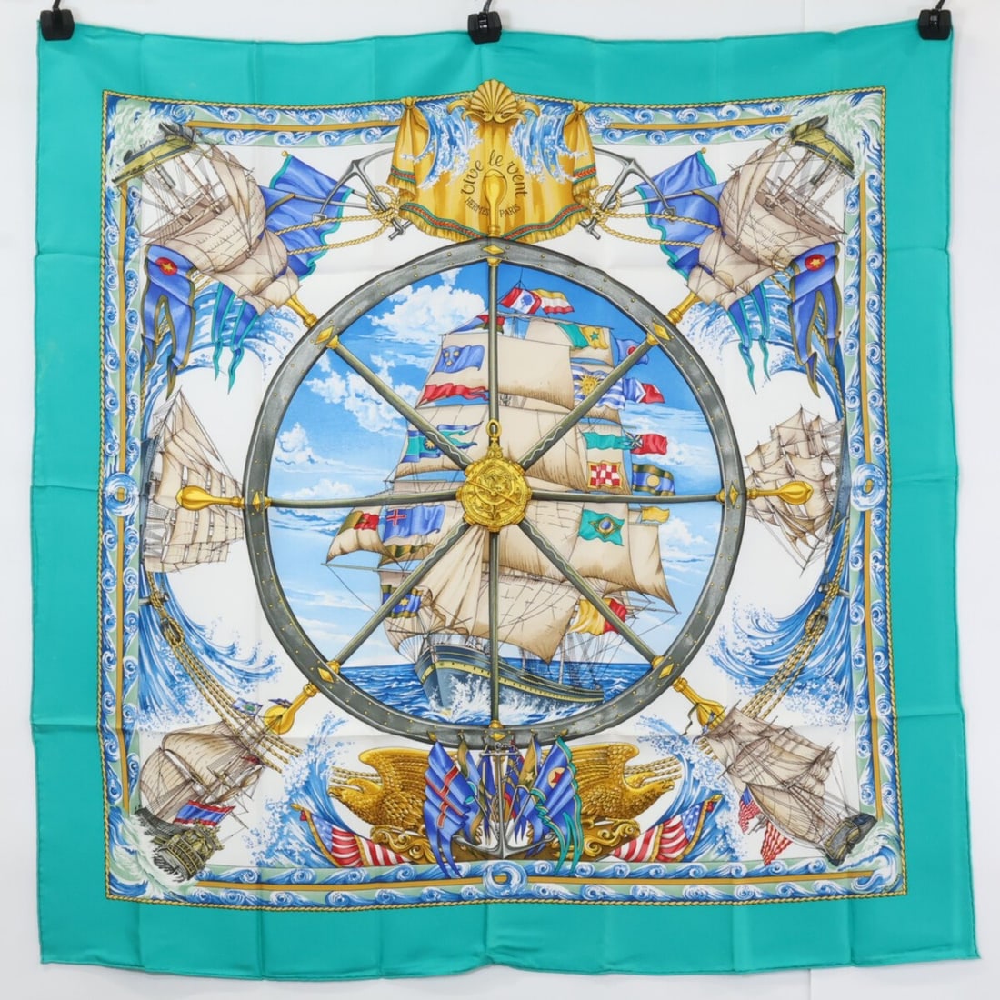 HERMES VIVE LE VENT (Let the Wind Blow) Carre 90 Silk Scarf/Muffler, Green Multicolor, Women's: --- Catalog ---Category: SizeSize (LxW): 89cm x 89.5cm / 35.03'' x 35.23''Category: DesignType: ScarfColor: Green, Multi-colorGender: WomenMaterial: Silk Category: GeneralBrand: Hermes--- Item List --