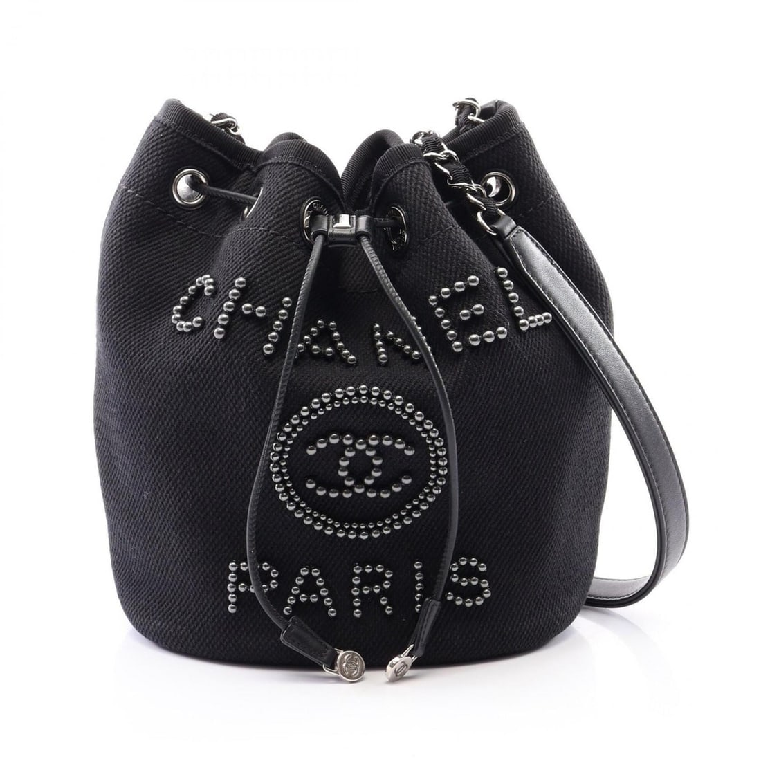 Chanel Deauville Shoulder Bag/Handbag, Canvas and Leather, Women's, Black: --- Catalog ---Category: SizeSize (HxWxD): 22.5cm x 19cm x 14cm / 8.85'' x 7.48'' x 5.51''Category: DesignType: Handbag, Shoulder bagColor: BlackGender: WomenMaterial: Canvas , Leather Category: Gener