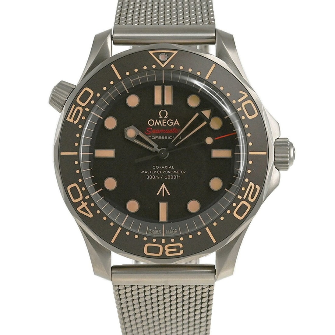 Omega Seamaster Diver 300M 42mm 007 Edition Watch 210.90.42.20.01.001: --- Catalog ---Category: SizeWrist Size: 20cm / 7.87''Case Diameter: 42mm / 1.65''Category: DesignType: WristwatchGender: MenColor (Dial): BrownMaterial (Band): TitaniumMaterial (Case): TitaniumCatego