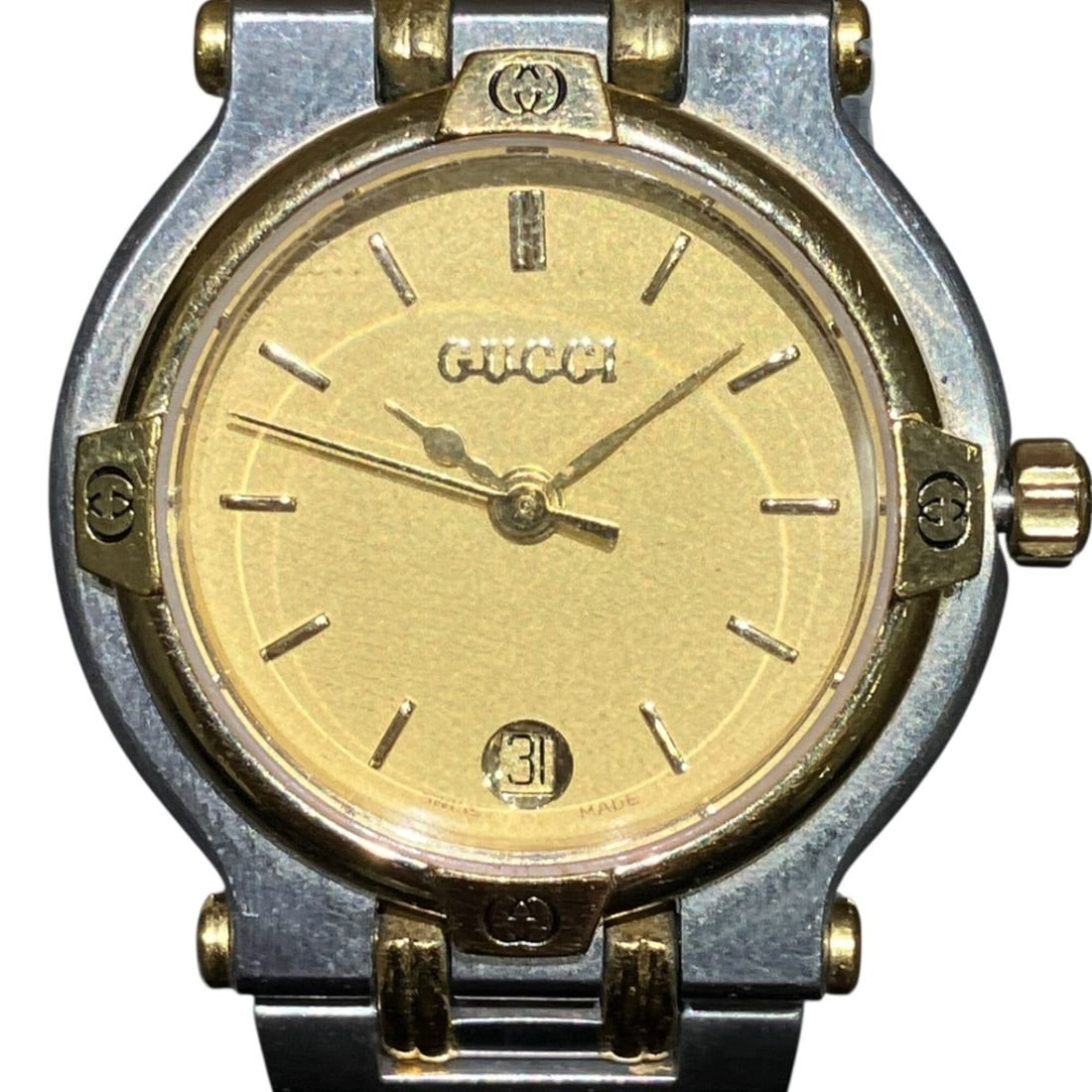 Gucci watch, total weight 51.2g, stainless steel, quartz movement, gold dial, 9000L.: --- Catalog ---Category: SizeWrist Size: 15.5cm / 6.1''Case Diameter: 24mm / 0.94''Category: DesignType: WristwatchGender: Men,WomenColor (Dial): GoldMaterial (Band): Stainless steelMaterial (Case): S
