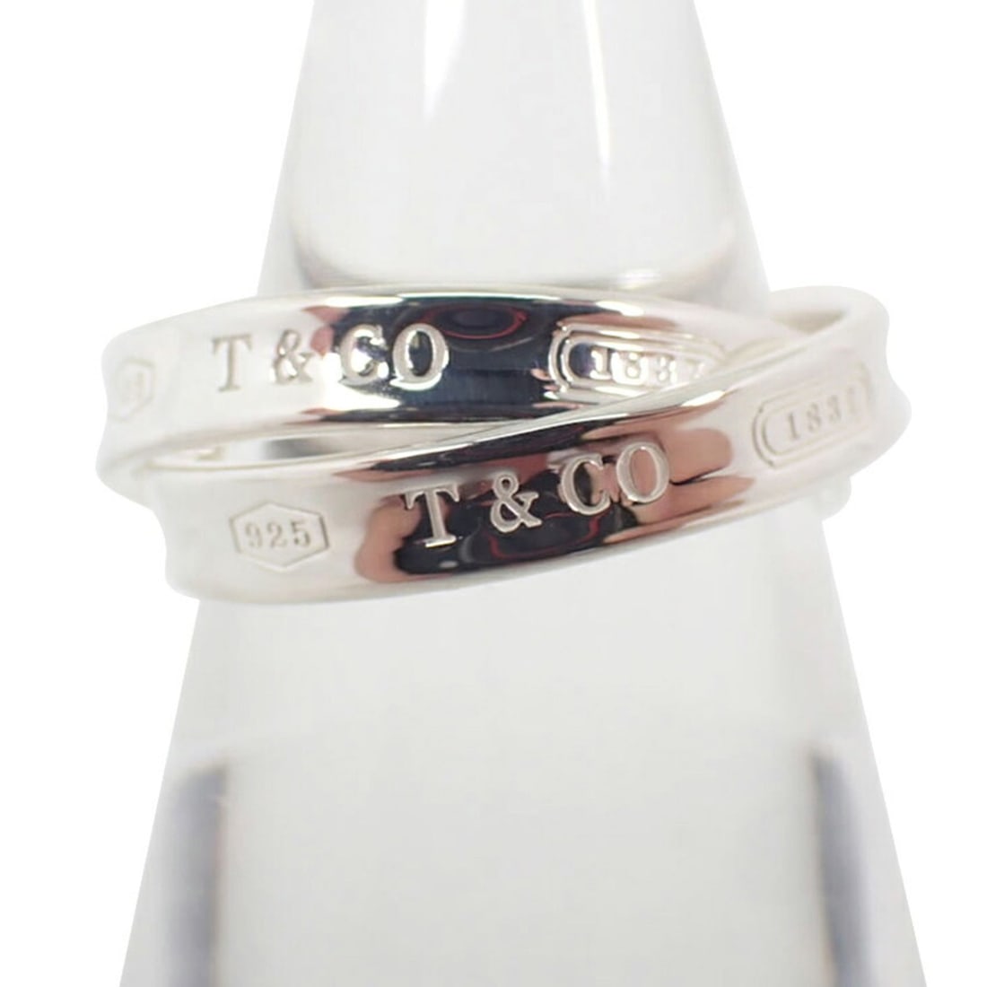 TIFFANY & Co. 925 Interlocking Circle Ring, Size 12: --- Catalog ---Category: SizeUS Size: 6.5Brand Size: 52Category: DesignType: Band ringGender: WomenMaterial: Sterling silver 925Category: GeneralBrand: Tiffany--- Item List ---Section: ConditionRankin