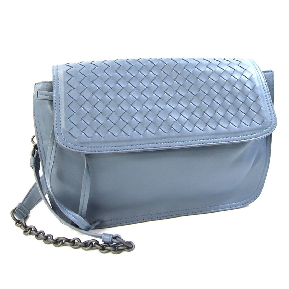 Bottega Veneta Shoulder Bag, Intrecciato, Smoky Blue Leather, Crossbody Chain Women's BOTTEGA VENETA: --- Catalog ---Category: SizeSize (HxWxD): 18cm x 26.5cm x 10.5cm / 7.08'' x 10.43'' x 4.13''Strap Length: 108cm / 42.51''Category: DesignType: Shoulder bagGender: WomenMaterial: Leather Category: Gen