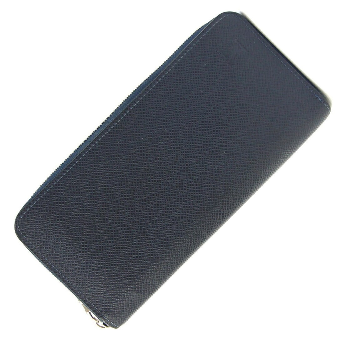 Louis Vuitton Taiga Zippy Wallet Vertical M30510 Blue Marine Long Navy Round Zip Men's LOUIS VUITTON: --- Catalog ---Category: SizeSize (HxWxD): 20cm x 10cm x 2cm / 7.87'' x 3.93'' x 0.78''Category: DesignType: Long wallet (bi-fold)Color: Navy BlueGender: MenMaterial: Taiga leather Category: GeneralLi