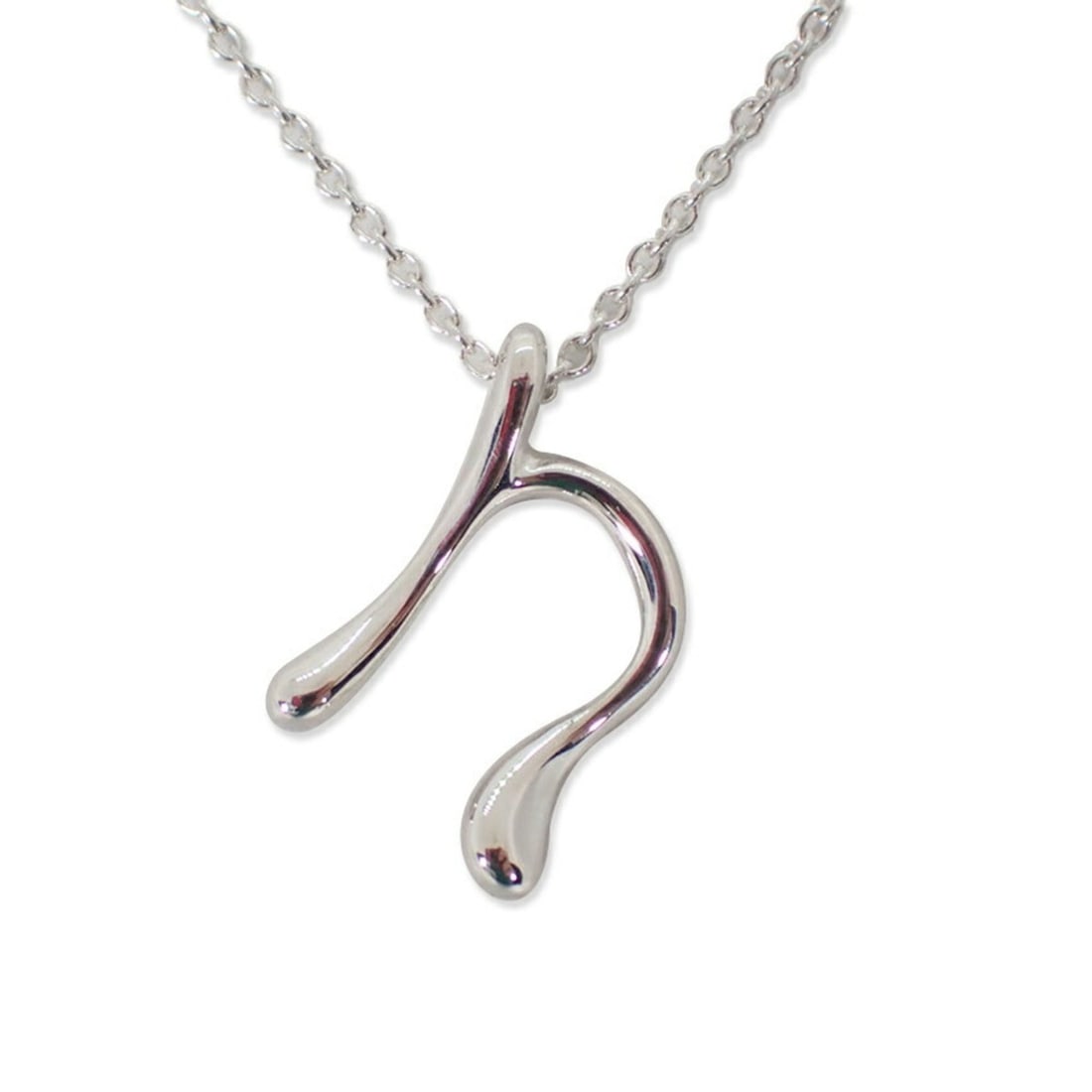TIFFANY & Co. 925 Initial "n" Pendant Necklace: --- Catalog ---Category: SizeNeck Circumference: 41.5 cm / 16.33''Category: DesignGender: WomenMaterial: Sterling silver 925Necklace Type: Pendant necklaceCategory: GeneralBrand: Tiffany--- Item List 