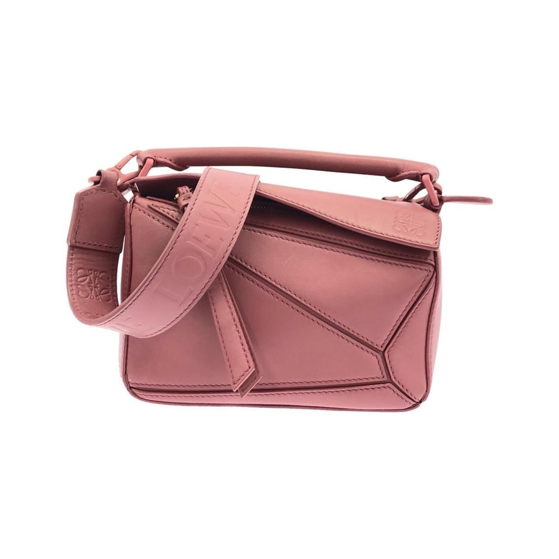 Loewe Puzzle Mini A510U95X58 Handbag: --- Catalog ---Category: SizeSize (HxWxD): 11cm x 17cm x 7.5cm / 4.33'' x 6.69'' x 2.95''Category: DesignType: HandbagColor: PinkGender: Women,MenMaterial: Leather Leather/Fur Type: CalfskinCategory: 