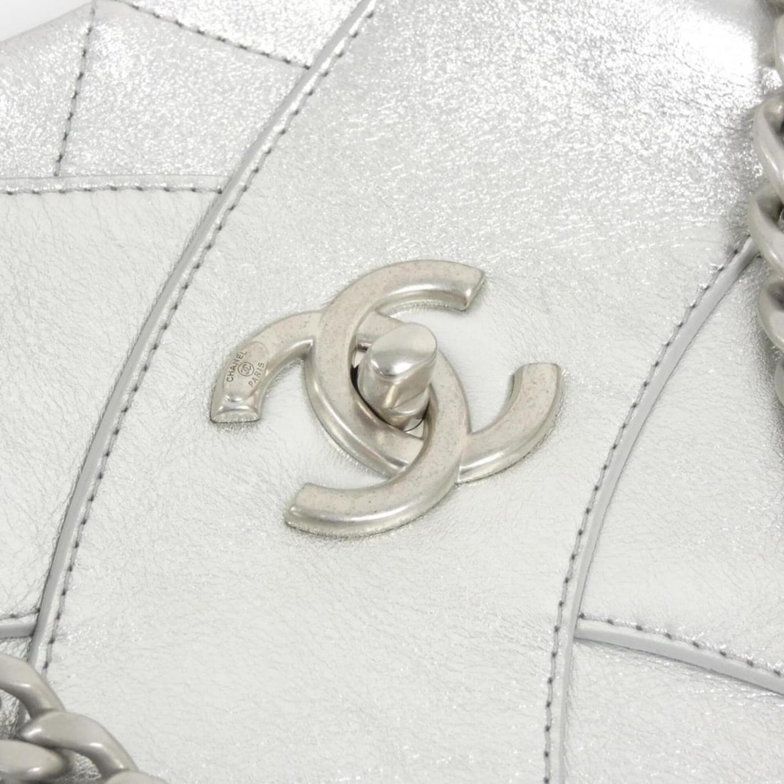 Chanel handbag - 4
