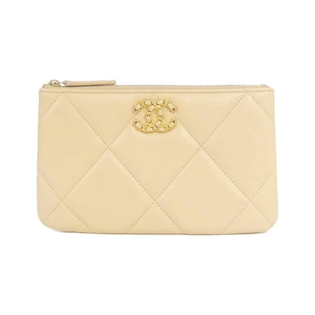 Chanel 19 line AP1059 handbag pouch: --- Catalog ---Category: SizeSize (HxWxD): 12cm x 20cm x 1cm / 4.72'' x 7.87'' x 0.39''Category: DesignType: Handbag, PouchColor: BeigeGender: WomenMaterial: Leather Hardware Color: GoldLeather/Fur Ty