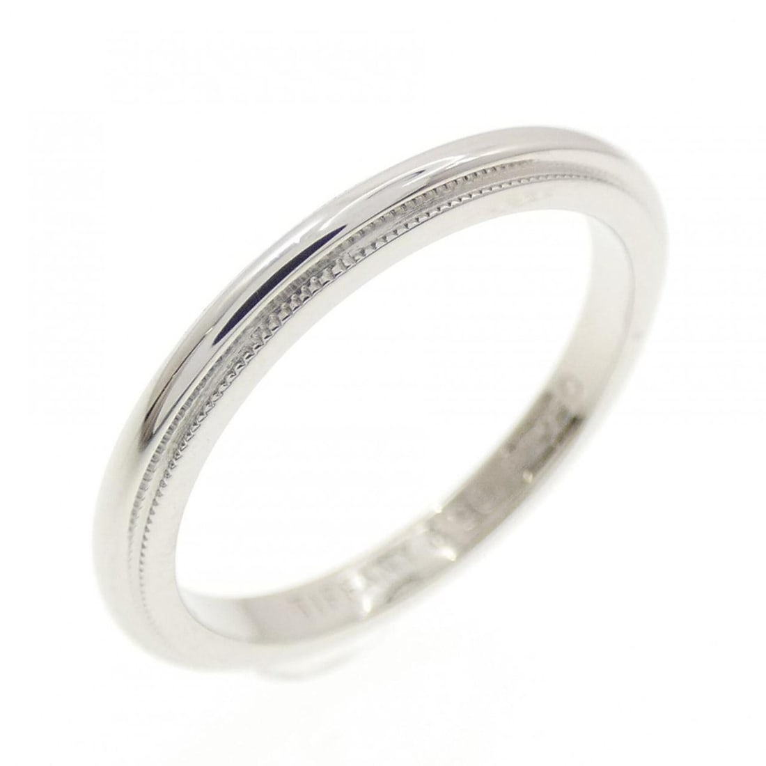 Tiffany & Co. Milgrain Ring: --- Catalog ---Category: SizeJP Size: 7.5US Size: 4Category: DesignType: Band ringGender: WomenMaterial: Platinum 950Category: GeneralBrand: Tiffany--- Item List ---Section: ConditionRanking: Rank A