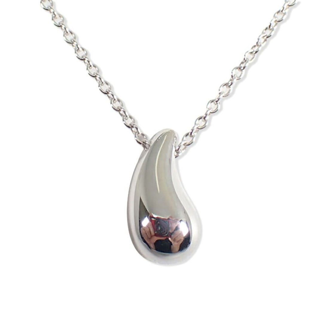 TIFFANY & Co. 925 Teardrop Pendant Necklace: --- Catalog ---Category: SizePendant Size: 11.9mm x 5.6mm / 0.46'' x 0.22''Neck Circumference: 44.5 cm / 17.51''Category: DesignGender: WomenMaterial: Sterling silver 925Necklace Type: NecklaceCategor