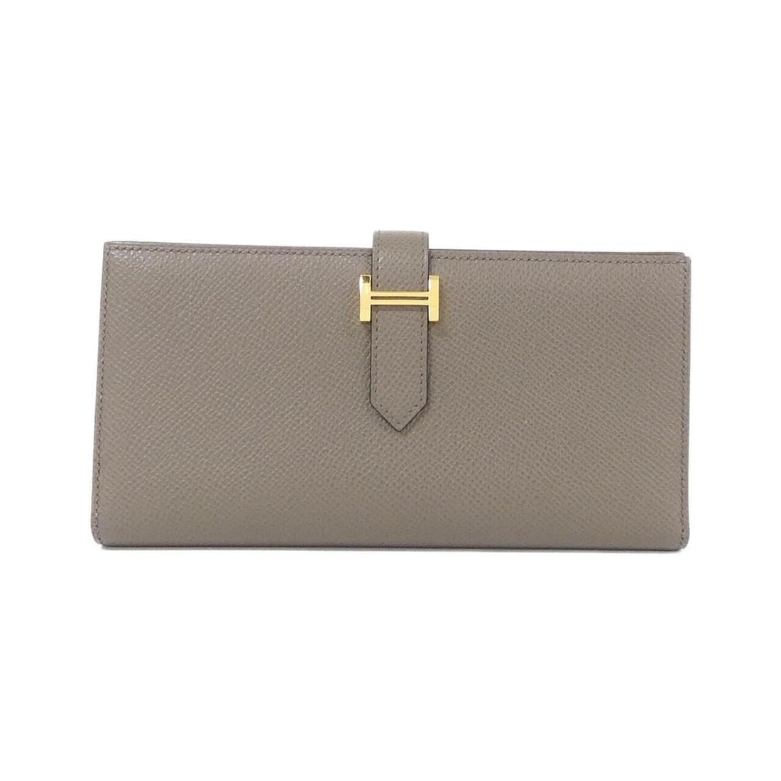 Hermes Bearn Soufflé Verso 073596CC Wallet: --- Catalog ---Category: SizeSize (HxWxD): 9cm x 17.5cm x 2cm / 3.54'' x 6.88'' x 0.78''Category: DesignType: Wallet (bi-fold)Color: Etoupe grayGender: WomenMaterial: Epsom leather Category: GeneralLi