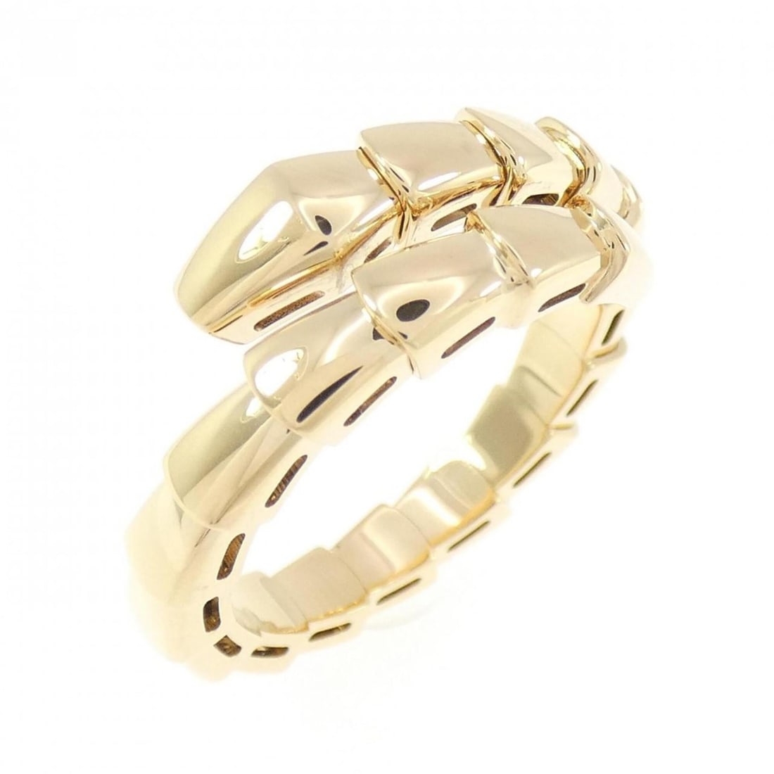 Bvlgari Serpenti Viper Ring: --- Catalog ---Category: SizeJP Size: 17.0US Size: 8.5Category: DesignType: Band ringGender: Women,MenMaterial: Yellow gold (18K)Category: GeneralBrand: Bvlgari--- Item List ---Section: ConditionRanki