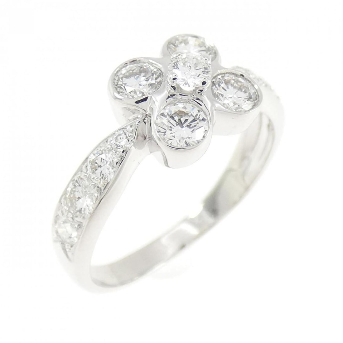 Van Cleef & Arpels Ombelle Ring: --- Catalog ---Category: SizeUS Size: 5.5Brand Size: 50Category: DesignType: Band ringGender: WomenMaterial: White gold (18K)Category: GeneralBrand: Van Cleef & Arpels--- Item List ---Section: Conditi