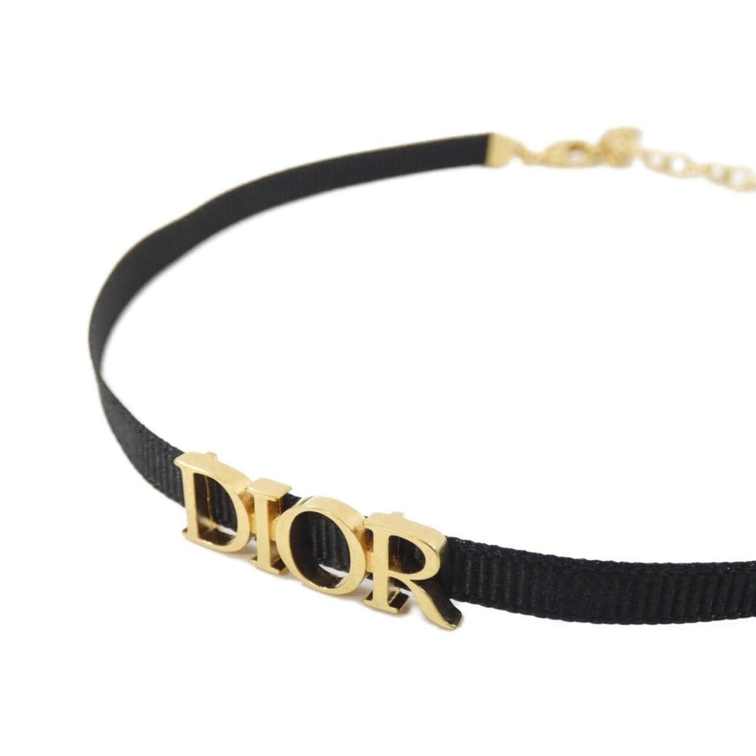 Christian Dior Revolution N3331WOMMG Choker: --- Catalog ---Category: SizePendant Size: 8mm x 28mm / 0.31'' x 1.1''Neck Circumference: 30.5 cm - 37 cm / 12'' - 14.56''Category: DesignColor: BlackGender: WomenNecklace Type: ChokerCategory: Genera