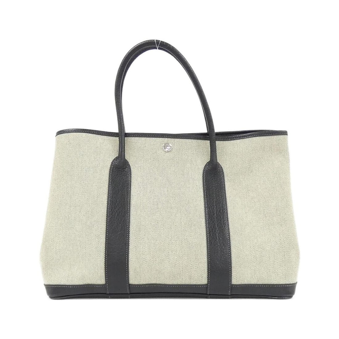 Hermes Garden Party 36cm 034924CK Handbag: --- Catalog ---Category: SizeSize (HxWxD): 26cm x 36cm x 18cm / 10.23'' x 14.17'' x 7.08''Category: DesignType: HandbagColor: BlackGender: WomenMaterial: Toile H , Buffle skipper leather Hardware Colo
