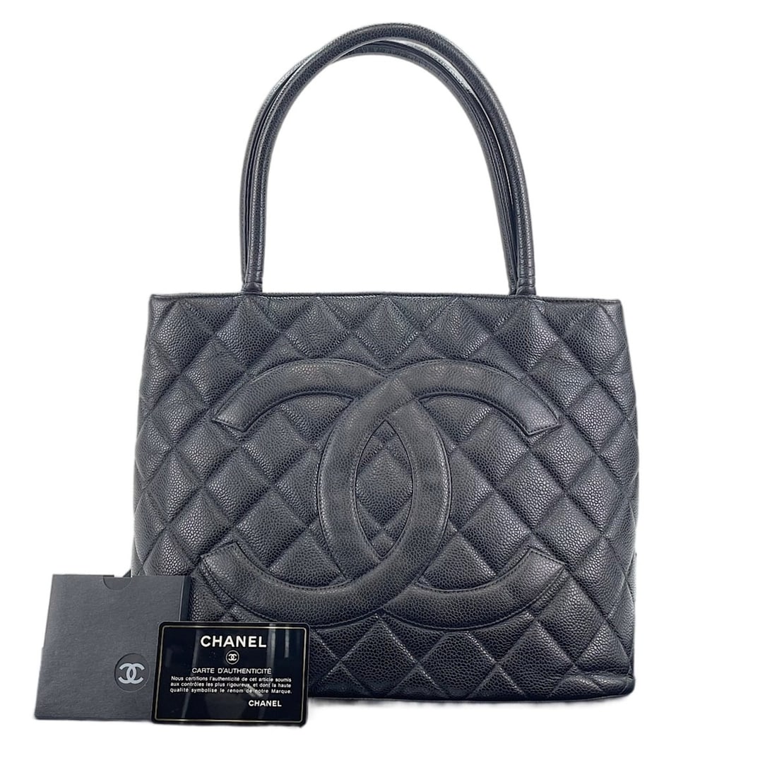 Chanel Reissue Tote Bag, Black: --- Catalog ---Category: SizeSize (HxWxD): 23cm x 30cm x 13cm / 9.05'' x 11.81'' x 5.11''Category: DesignType: Tote bagColor: BlackGender: WomenCategory: GeneralBrand: Chanel--- Item List ---Section: 